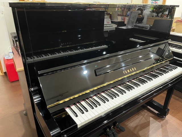 yamaha-u30bl-02
