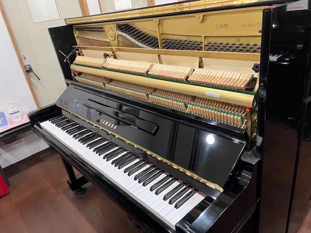 yamaha-u30bl-04