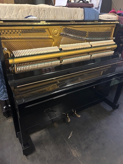 yamaha-u1-04